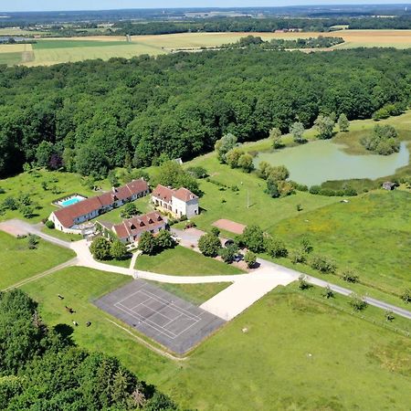 Gites Les Closeaux Vallières-les-Grandes Exterior foto